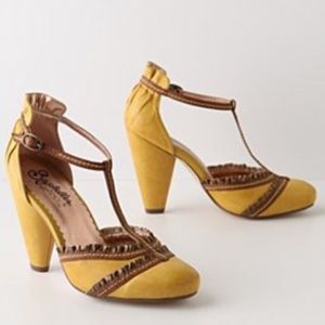 Seychelles by Anthropologie Glad Rag Mustard T-Strap Leather Pumps